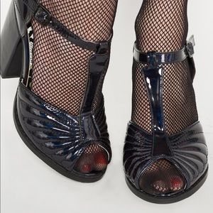 NEW iron fist black holographic mermaid heels